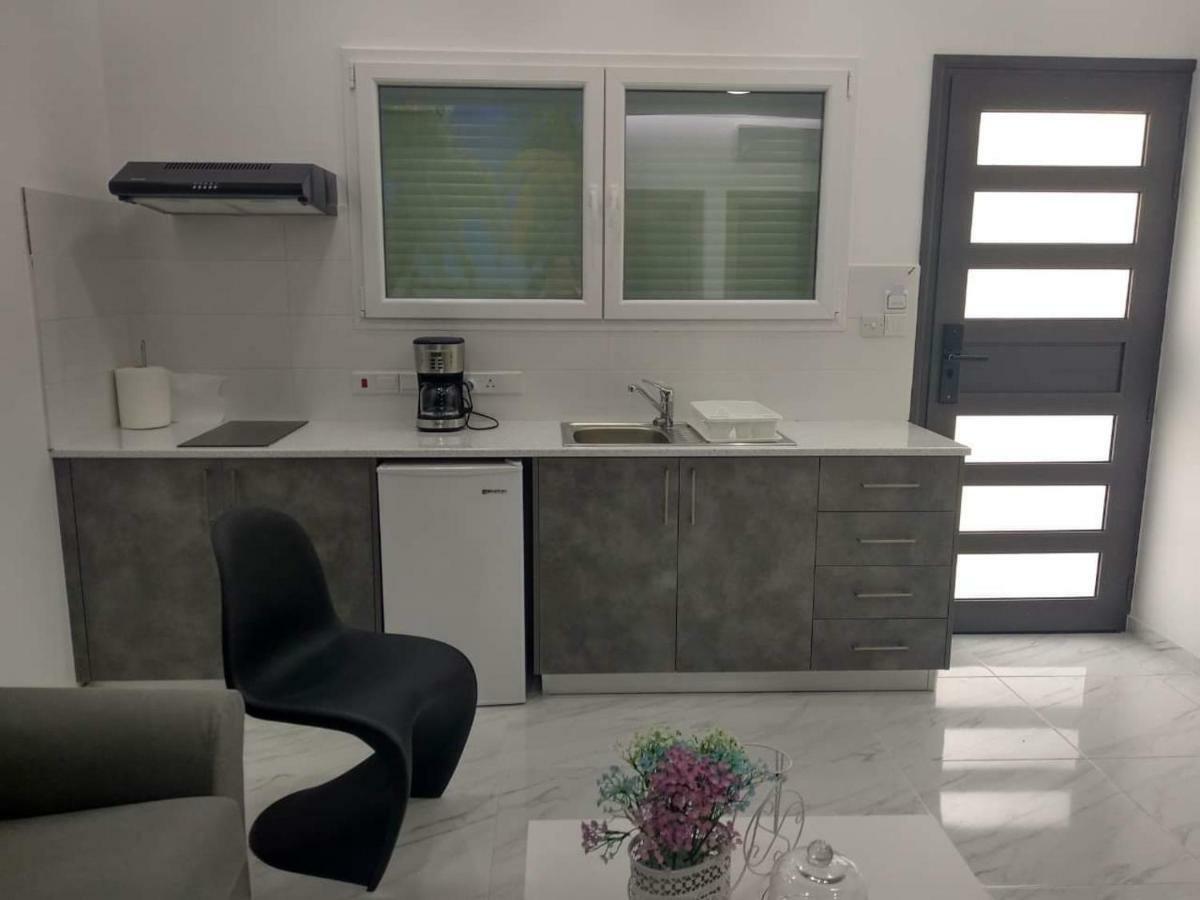 2 Brothers Limassol Exterior foto